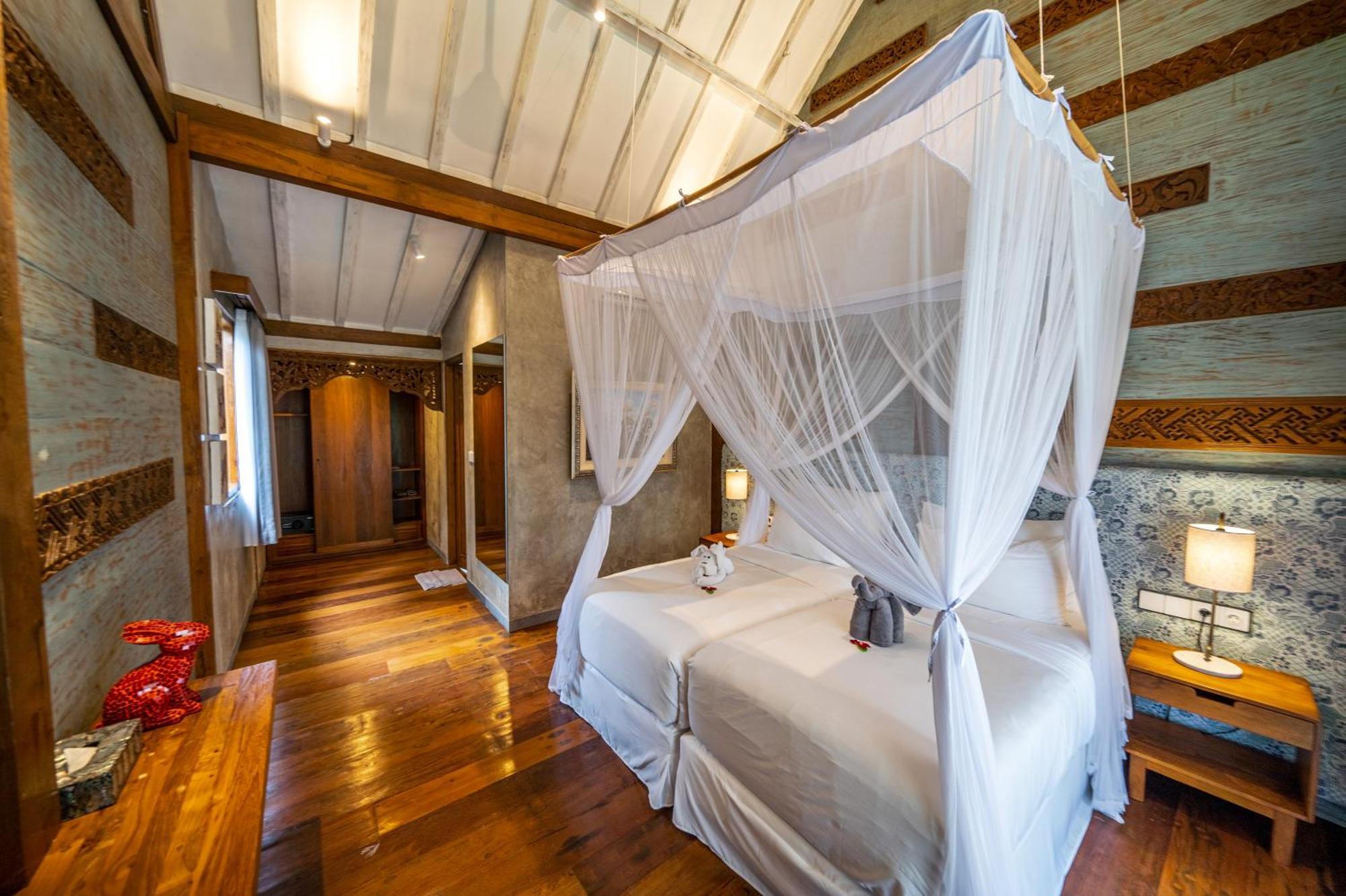Diary Villa